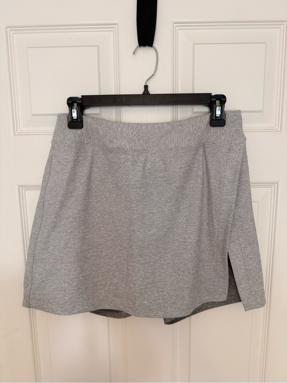 Outdoor Voices Warmup 2.5” Skort